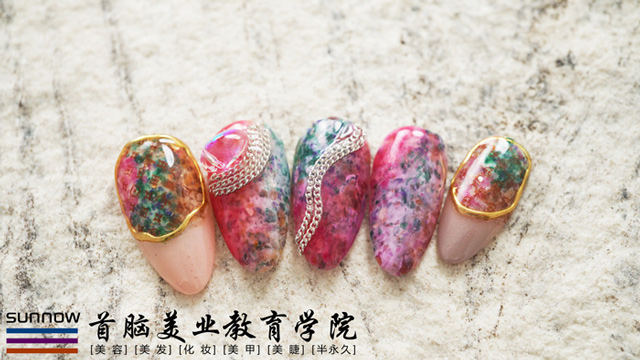 深圳选择美甲培训哪里有学校?