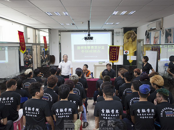 首脑学院龙华校区美发专场招聘会