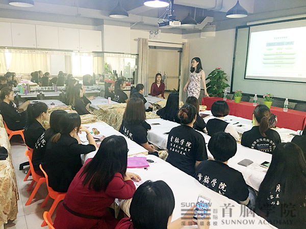 深圳美容学校首脑学院专场招聘会